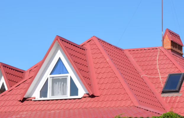 Roof Valley Design: Woven vs. Open Metal Valleys